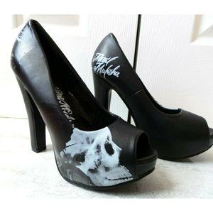 NWOB Women's Metal Mulisha Mysterious Pump Black